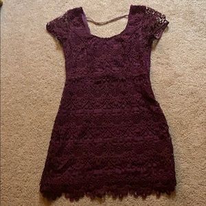 Adorable Hollister dress in great condition!